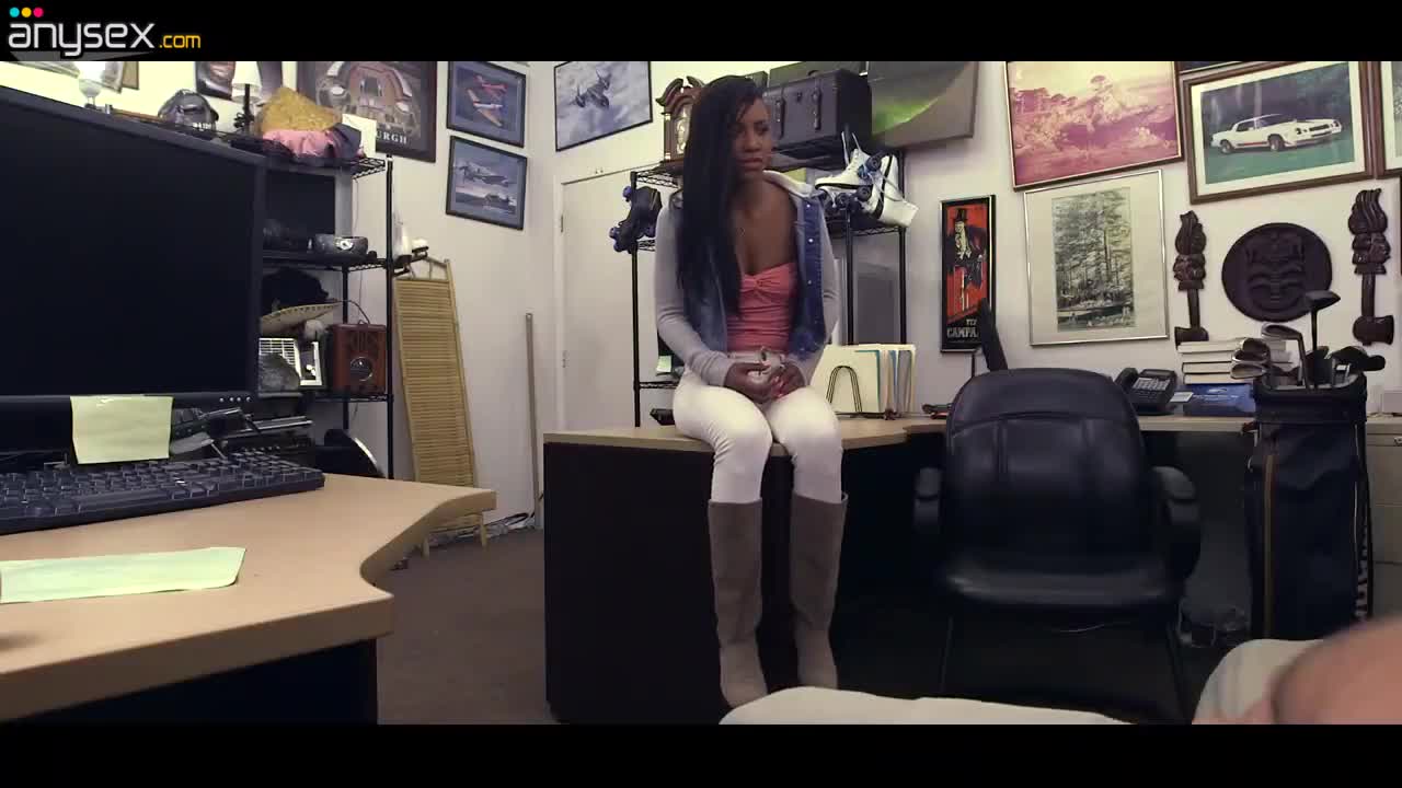 The black mamba is ready to suck and even push the gates of paradise for the sake of money. Free Porn Videos | ePornAny.