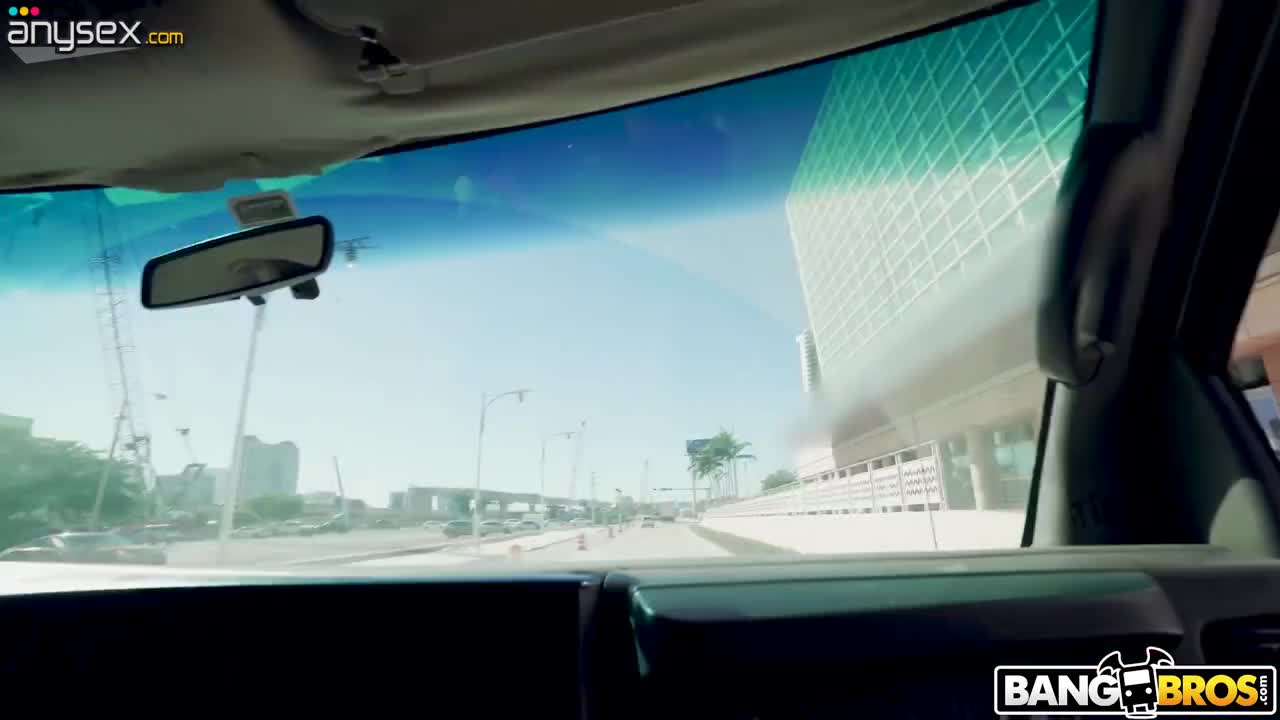 Nerdy girl with buggy glasses tries hugedick in a minivan Free Porn Videos | ePornAny.