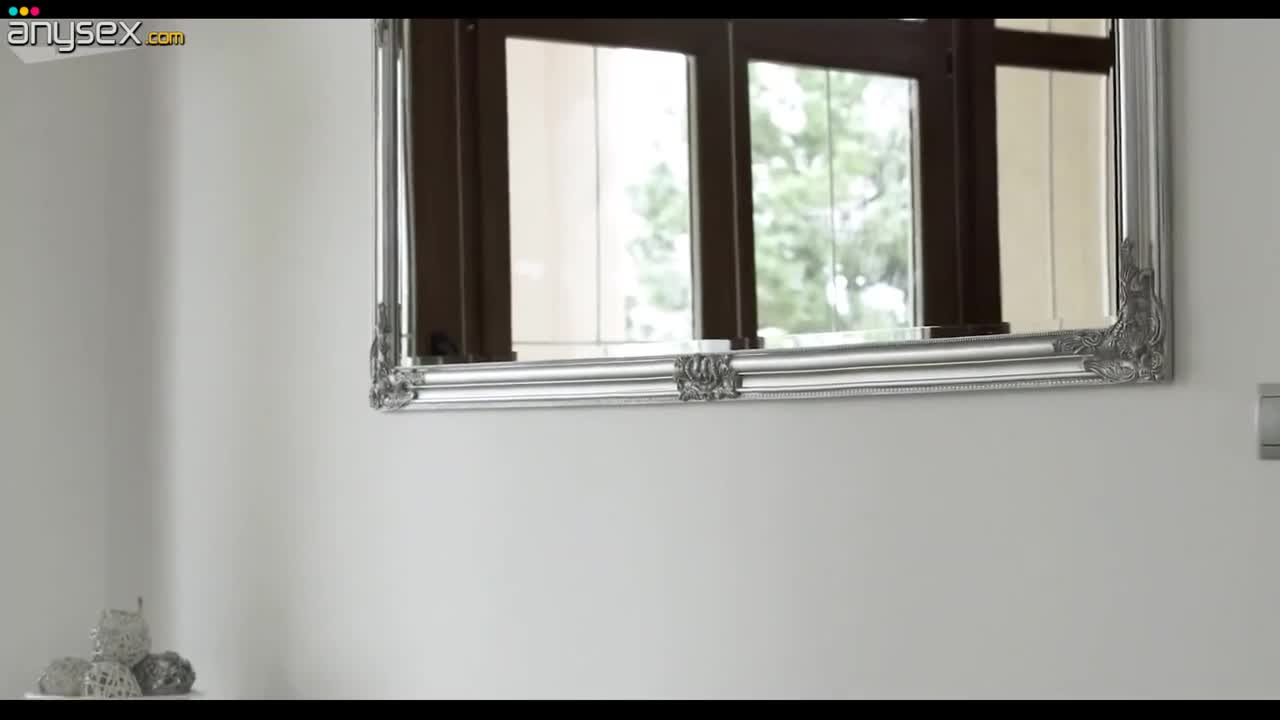 Blonde princess Katie Montana reveals to her BF and moans in missionary Free Porn Videos | ePornAny.