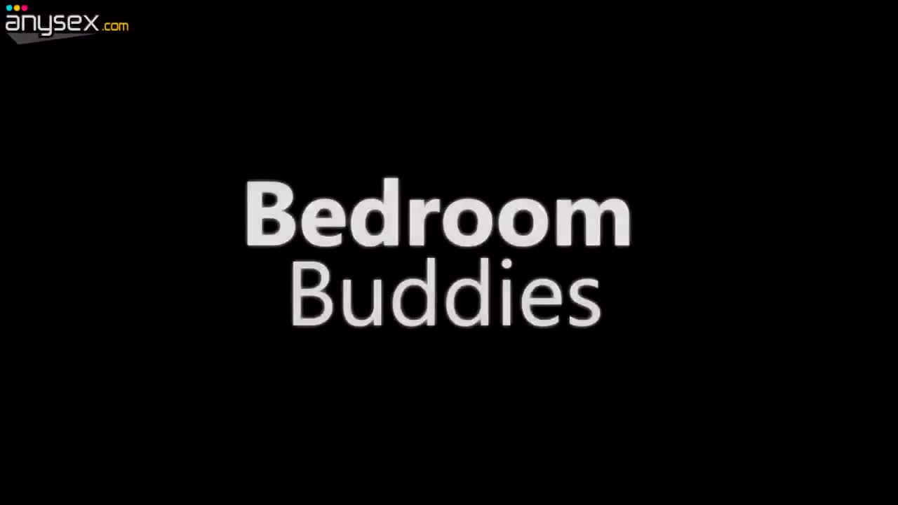 Two beautiful babes are sharing one big cock in bed Free Porn Videos | ePornAny.