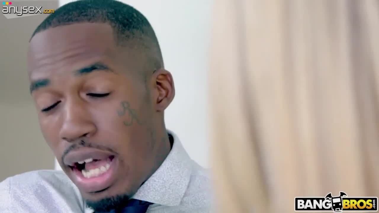 Sexy realtor Kali Roses gets intimate with black client Free Porn Videos | ePornAny.