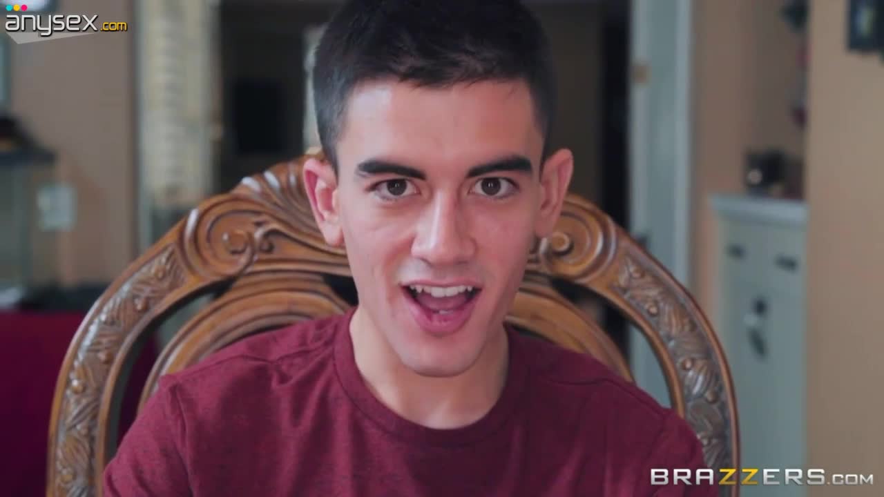 Stepsiblings Karlie Brooks and Jordi have sex on the kitchen table Free Porn Videos | ePornAny.
