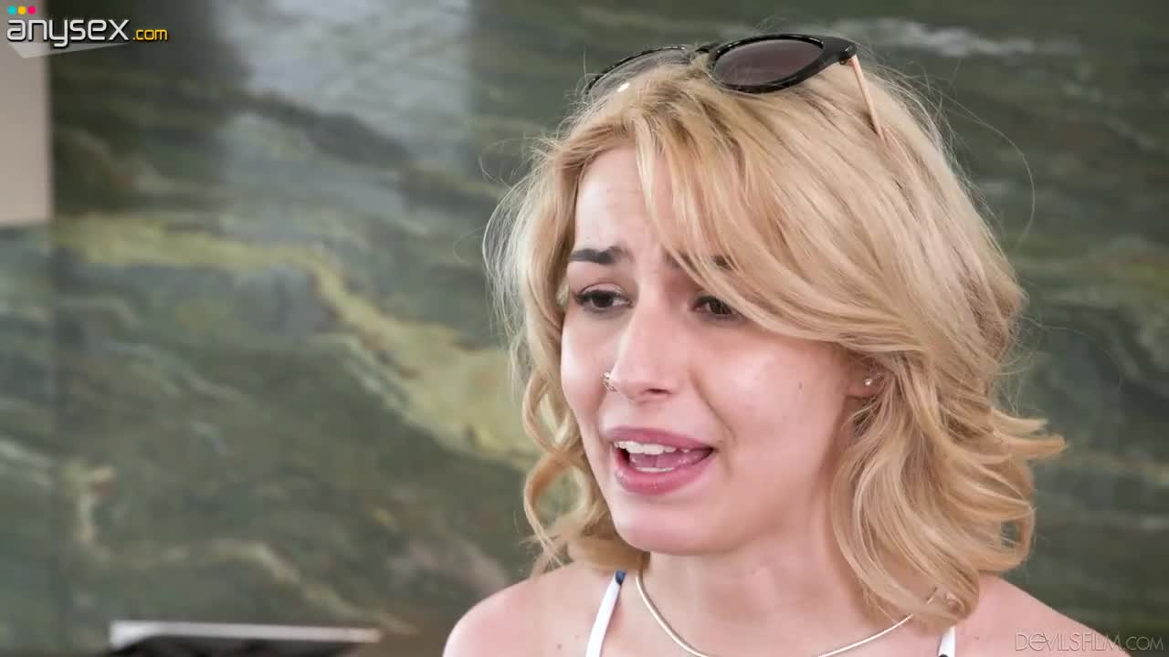 Blonde stepmom fucks stepdaughter's boyfriend in a threesome Free Porn Videos | ePornAny.