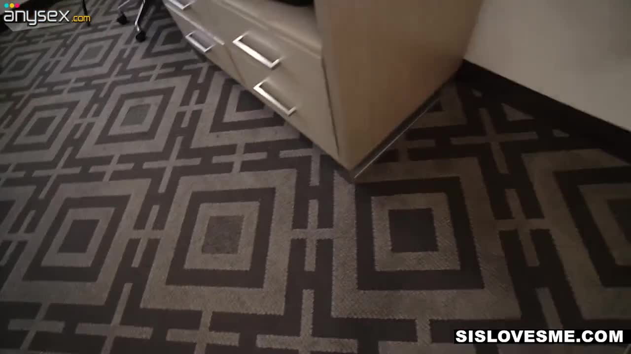 Birthday stepsister Allie Nicole gives a great blowjob and gets fucked on POV camera Free Porn Videos | ePornAny.