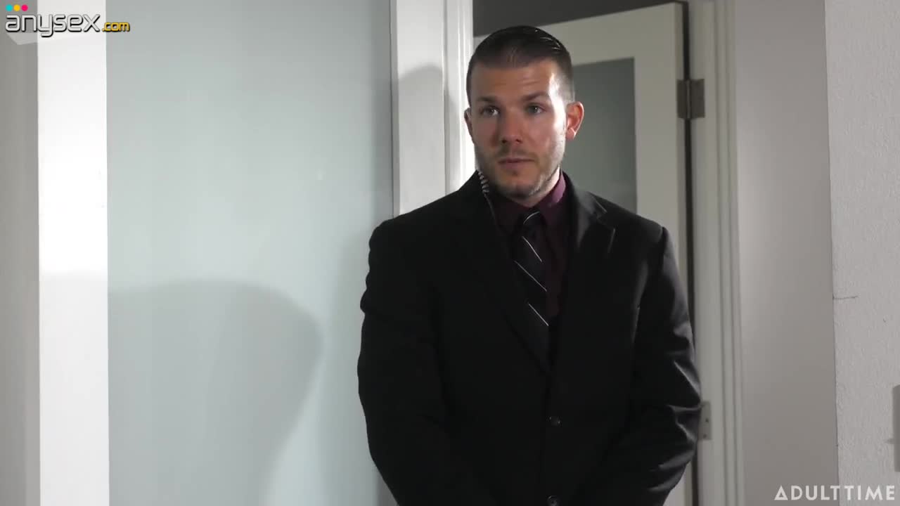 Slender MILF Emma Starletto gets licked like a goddess Free Porn Videos | ePornAny.