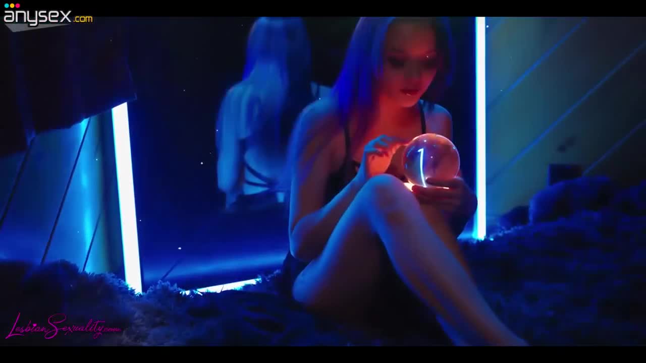 Fabulous petite lesbians have fun using strapon Free Porn Videos | ePornAny.