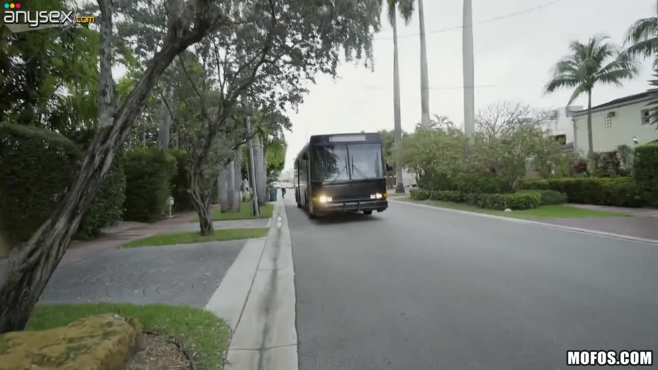 Hardcore group sex in the bus with several sexy chicks Free Porn Videos | ePornAny.