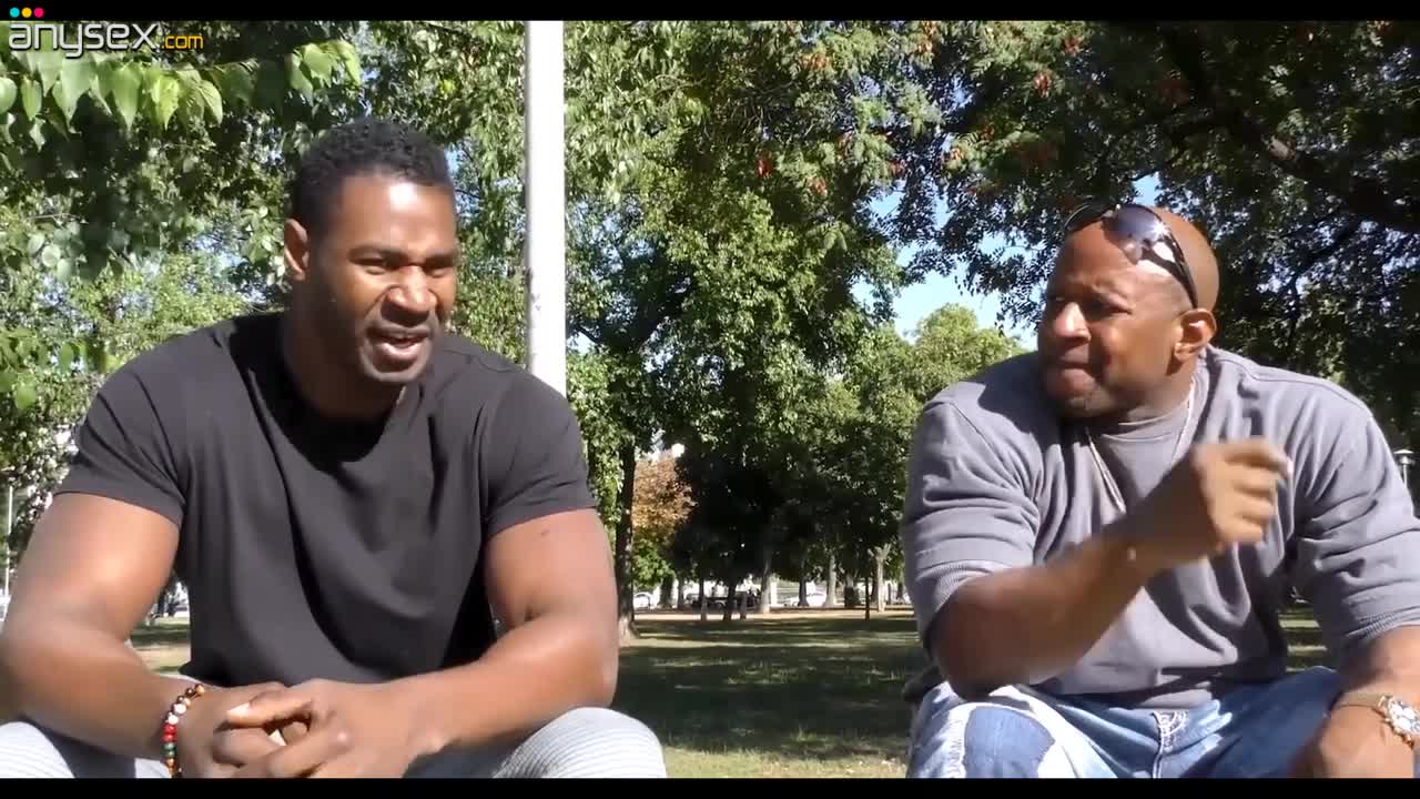 Big-boobed MILF Sienna Day picked up in the park and banged by two black cocks in a DP threesome Free Porn Videos | ePornAny.