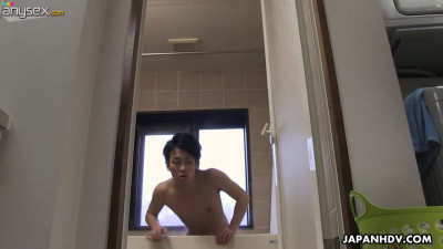 Mature Asian couple is masturbating in the bathtub