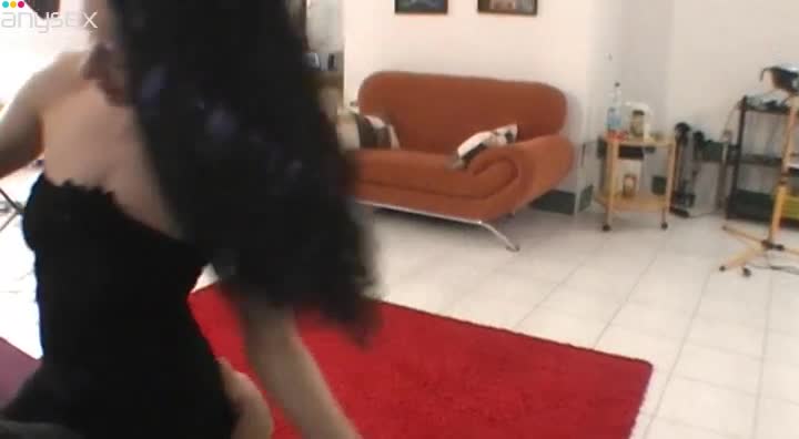Zesty brunette babe gives awesome blowjob for some cash Free Porn Videos | ePornAny.