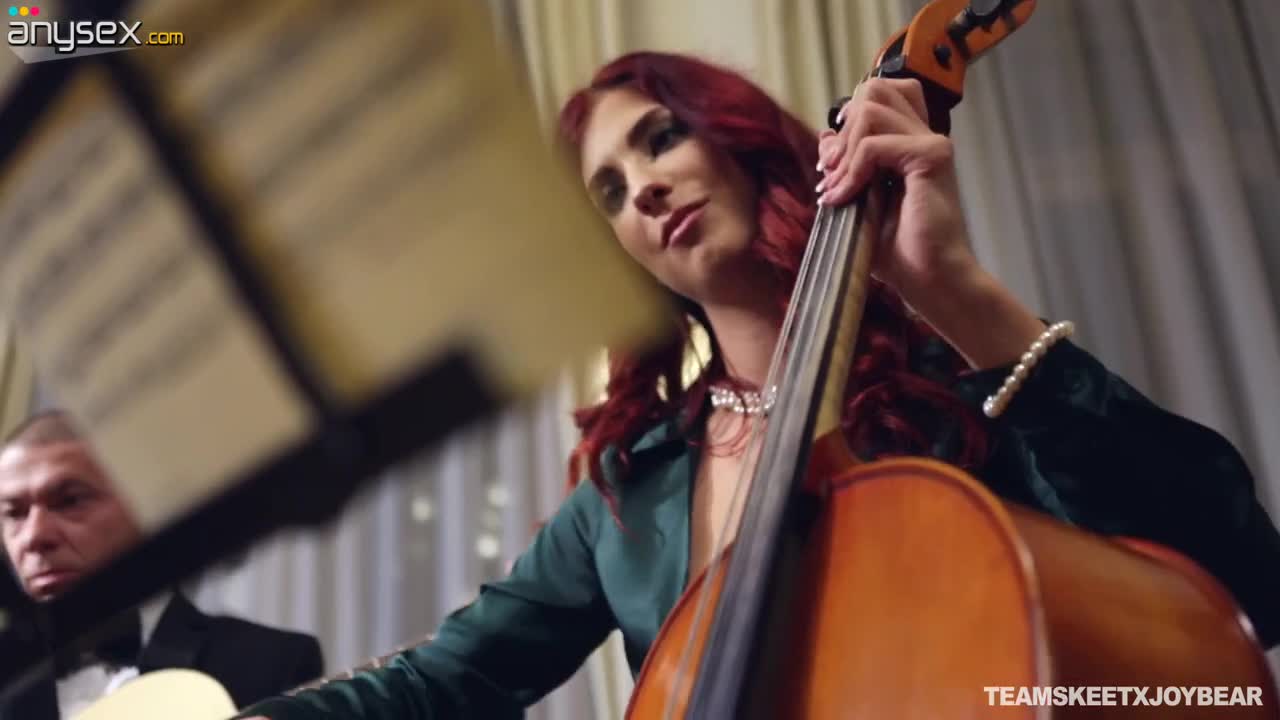 Several hot lesbian babes are fucked by hot blooded musician Free Porn Videos | ePornAny.