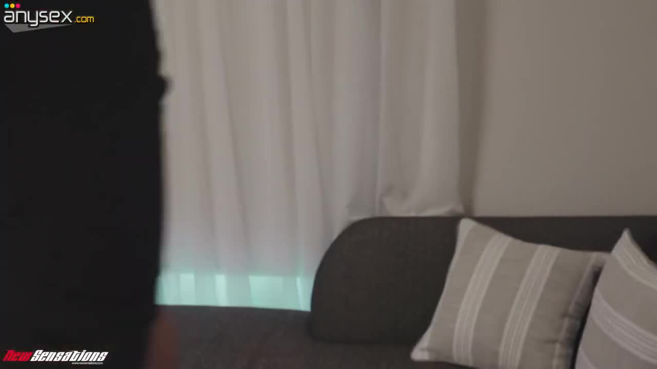 Flexible hooker opens her kegs wide and invites to visit a hole of pleasure Free Porn Videos | ePornAny.