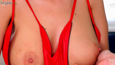 Blonde in red dress without panties Florane Russell seduces one handsome guy