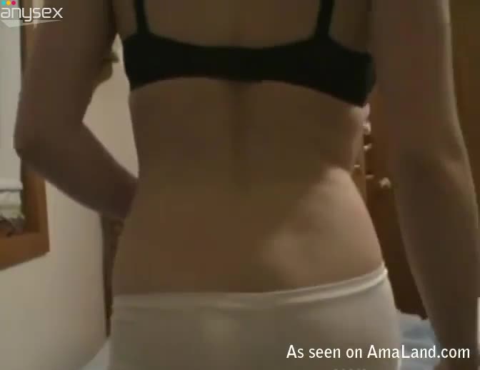 Trashy whore strips and masturbates on webcam Free Porn Videos | ePornAny.