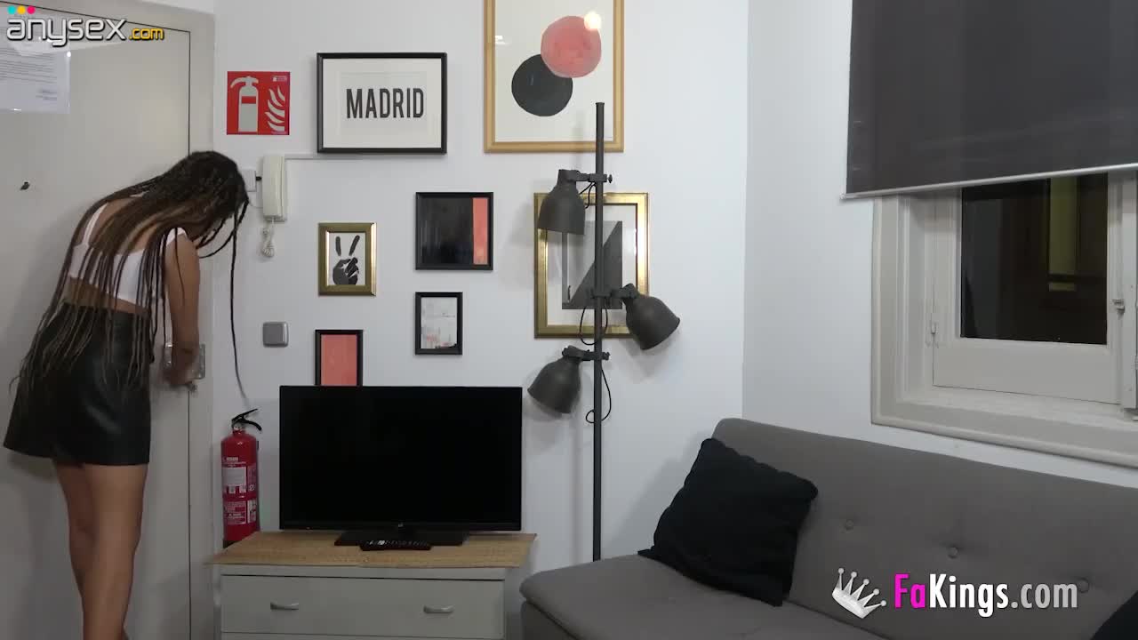 Slim Sexy Latina Chick Pleases the Casting Agent With the Hottest Fuck Before Getting Facialized Free Porn Videos | ePornAny.