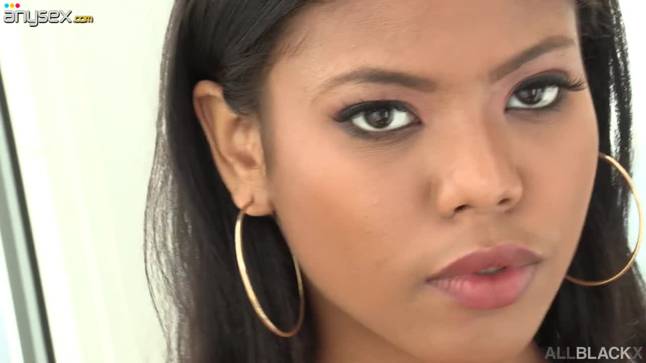 Sex-appeal ebony babe Nia Nacci is fucked by white boyfriend Free Porn Videos | ePornAny.