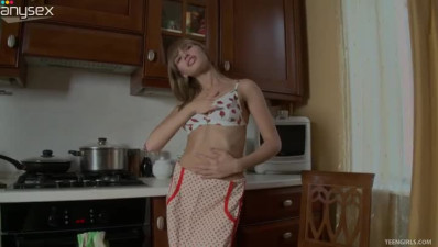 Cute cook Cindy wants to masturbate right in the kitchen