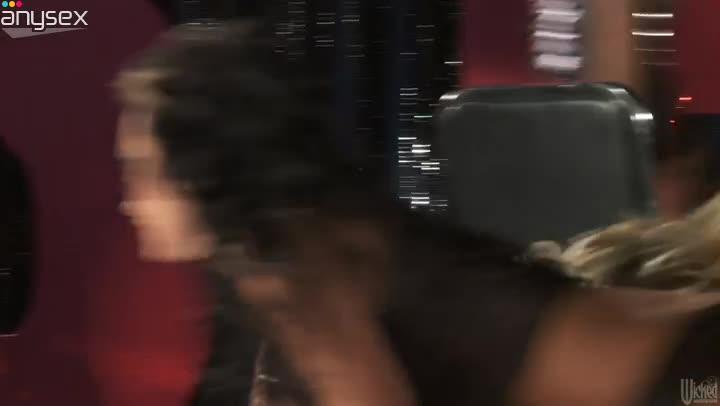 Dirty bitches Jessica Drake, Kaylani Lei, Alektra Blue and Brandy Aniston perform on a stage and later fuck each other Free Porn Videos | ePornAny.