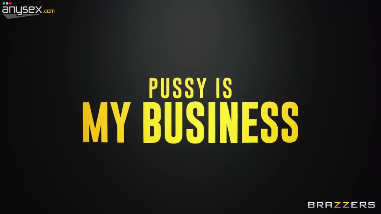 Man agreed to the deal too quickly after spending a few minutes alone with a wife of his business partner Free Porn Videos | ePornAny.