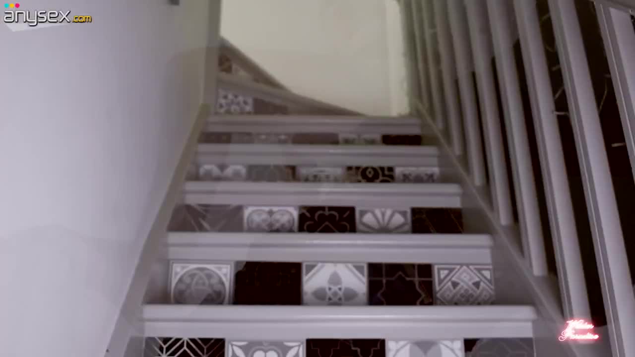 PAWG lady gets the fantasy creampie from a break-in Free Porn Videos | ePornAny.