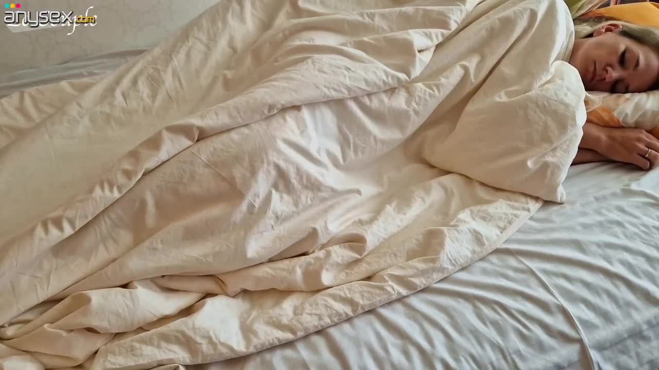 Morning sensual sex with a big tits wife Free Porn Videos | ePornAny.