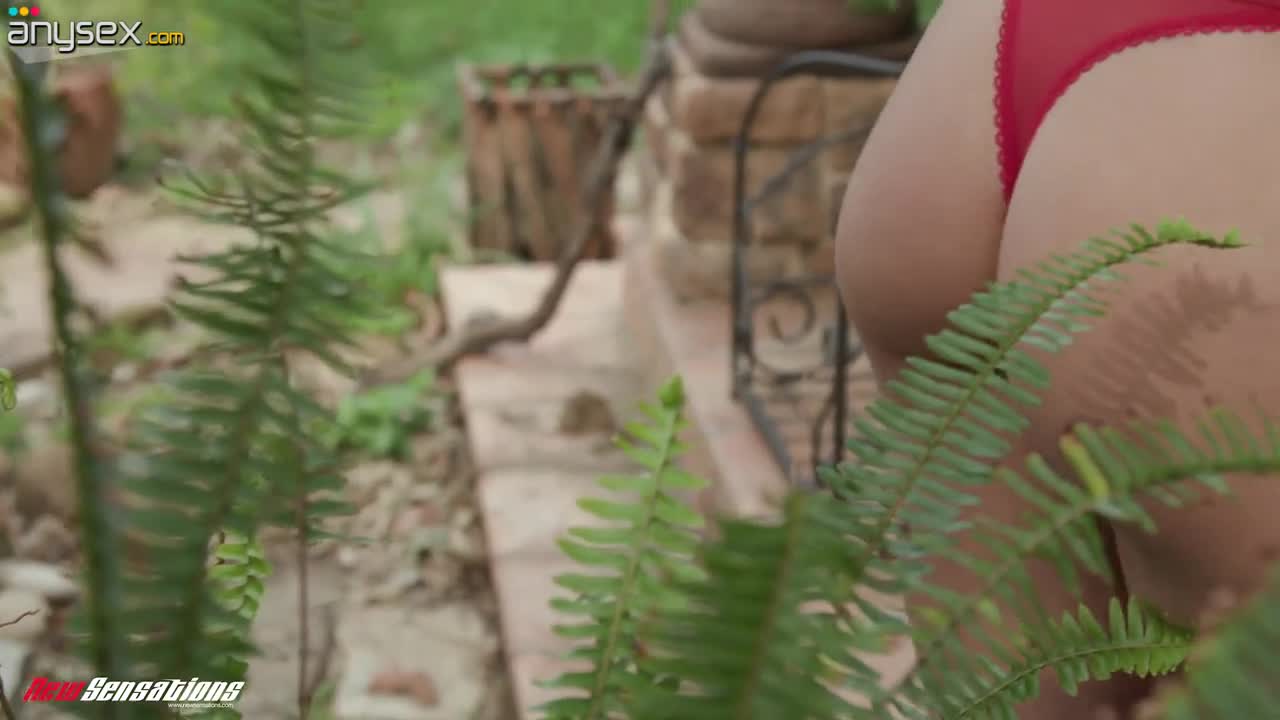 Beautiful vaginal fisting video featuring seductive babe Paige Owens Free Porn Videos | ePornAny.
