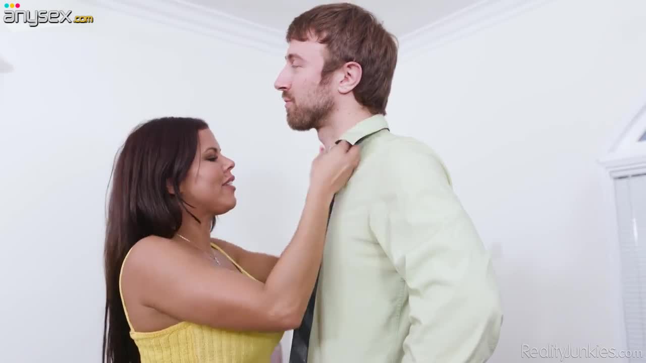 Cuban mommy Diamond Kitty is fucked and jizzed by hot tempered stepson Free Porn Videos | ePornAny.