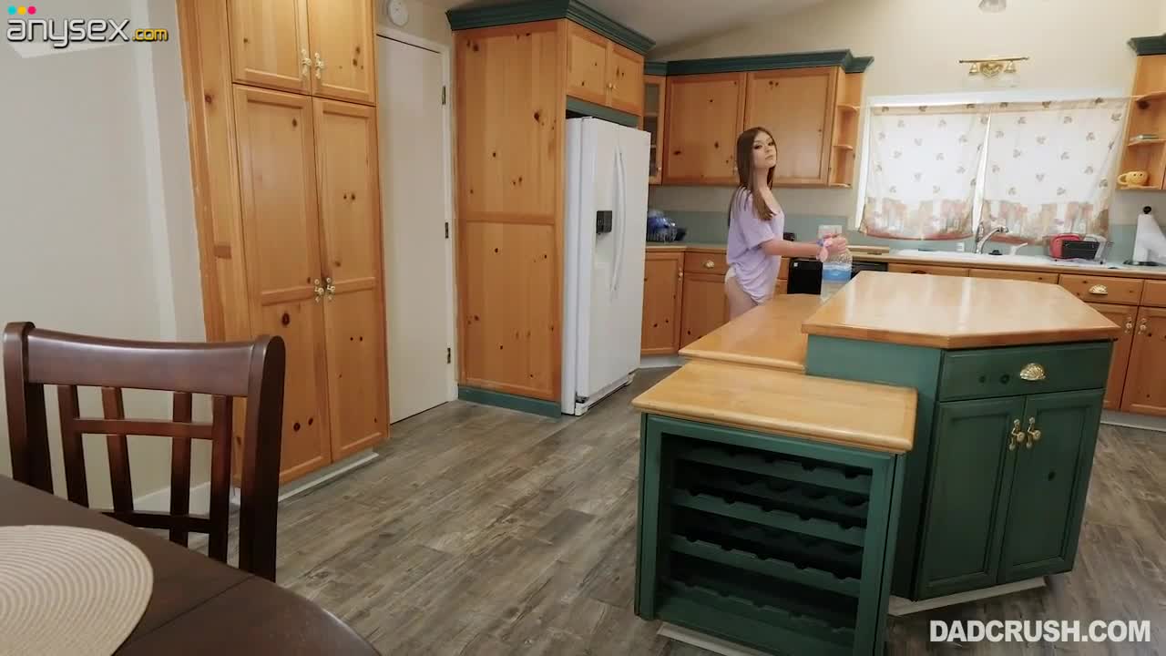 Skilled stepdad knows how to make Winter Jade's pussy dripping and fully satisfied Free Porn Videos | ePornAny.