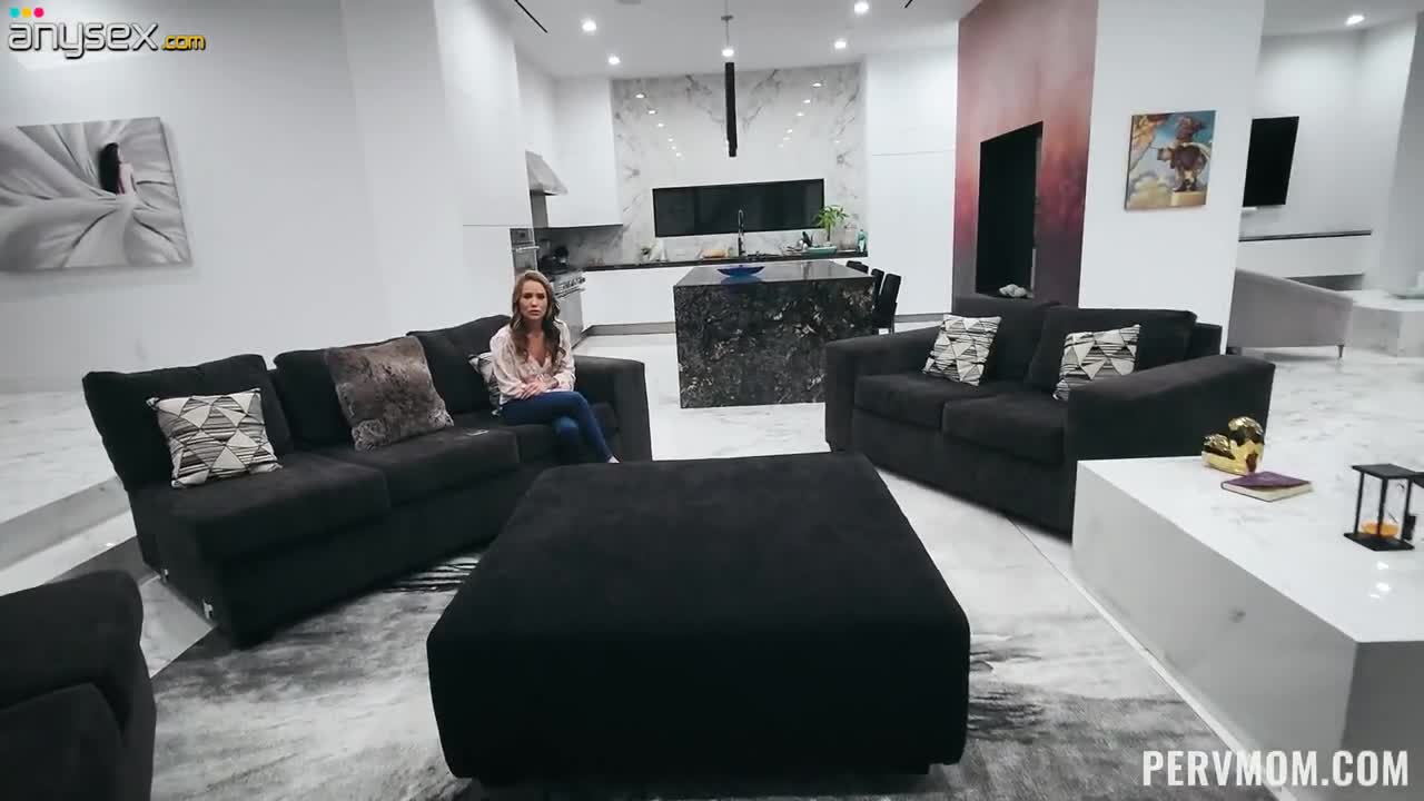 Pervy stepmom cums from endless drilling in missionary position Free Porn Videos | ePornAny.