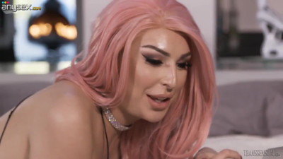 Sextractive shemale Chanel Santini gets anal hole fucked hard after blowjob session