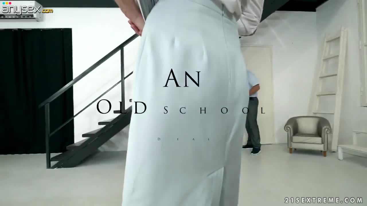 Young student fucks sexy granny Viol and cums in her mouth Free Porn Videos | ePornAny.