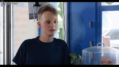Ebony serves not only the visitors in the cafe, but also the cock of the waiter, who is half her age