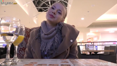 Young 19 yo Belorussian babe Olivia Grace gets her slit rammed at the casting