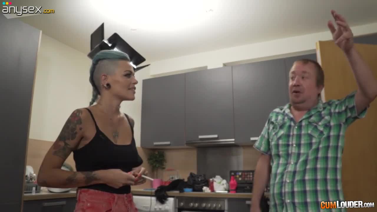 Sizzling bitch with many tatts and pierced tongue Onix Babe Free Porn Videos | ePornAny.