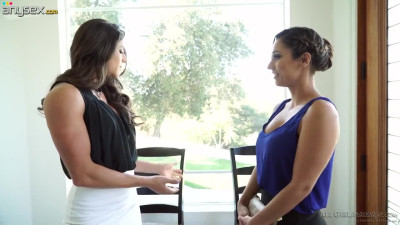 Salacious masseuse Aspen Rae licks and finger fucks pussy of one sex-appeal lesbian milf