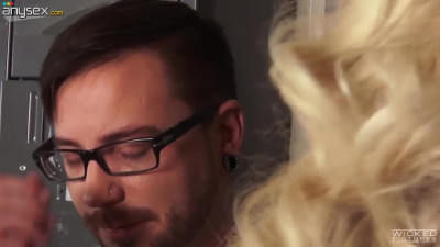 Hot tempered bitch Vyxen Steel enjoys riding hard dick on the wooden stairs